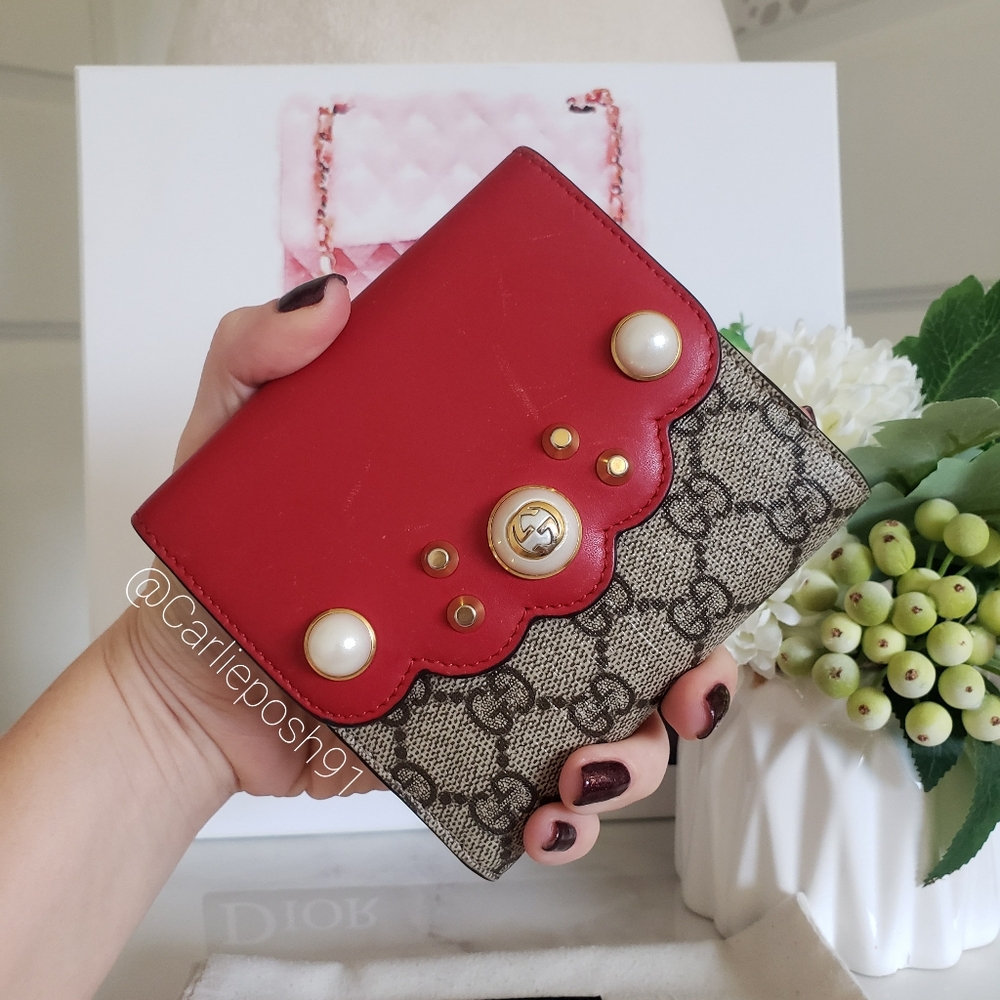 Authentic Pre-owned Gucci Peony Pearl Studded Compact Flap Wallet
